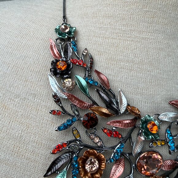 Two Piece Necklace & Earring Set - Enamel & Rhinestone Flower Necklace 16.5 - 20 - Picture 11 of 14